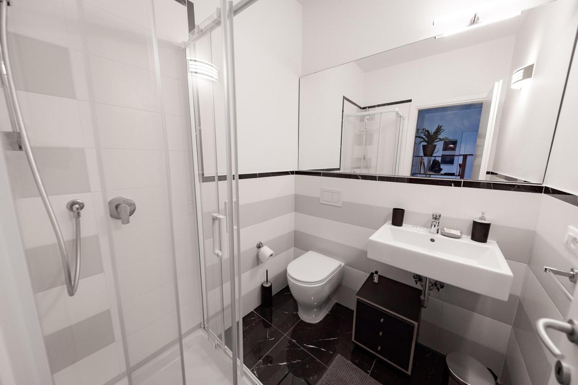 Style134 Apartment 50 Meters From Metro A Lucio Sestio Station Exterior foto